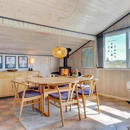 Holiday Elsbeth - 500m From The Sea In Western Jutland By Interhome Holiday home Lakolk