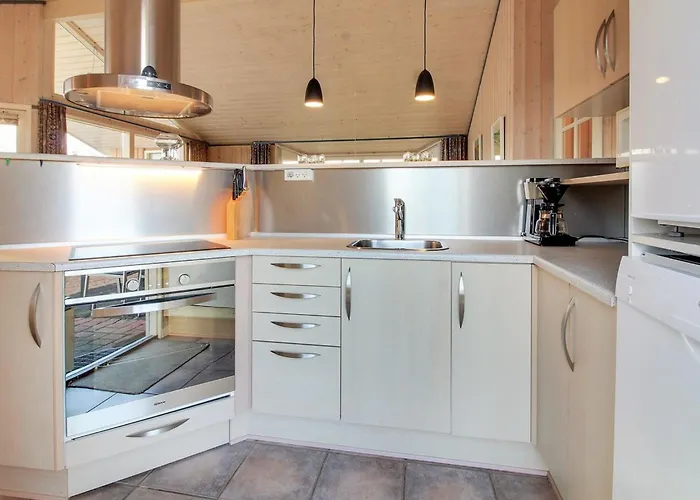 Elsbeth - 500m From The Sea By Interhome *